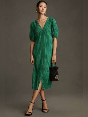 Anthropologie Emerald Green V-Neck Pleated Slim Midi Dress NWOT Sz M